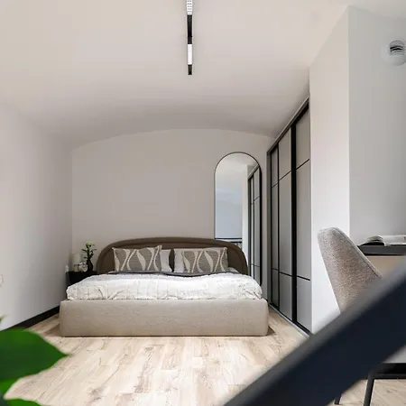 Spinnery Loft, Style And Comfort, Parking Apartman
