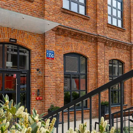 Spinnery Loft, Style And Comfort, Parking