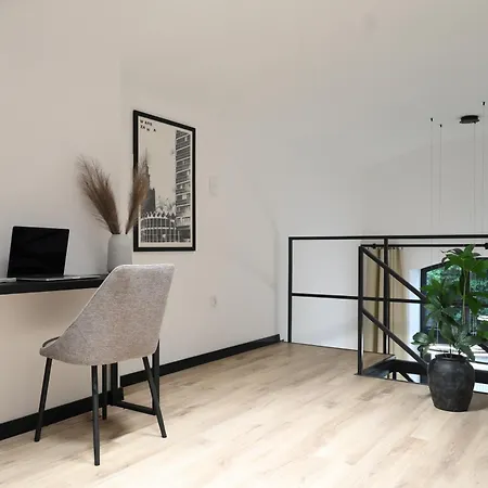 Spinnery Loft, Style And Comfort, Parking *